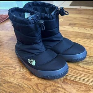 North Face Women’s Nuptse Apres Boots